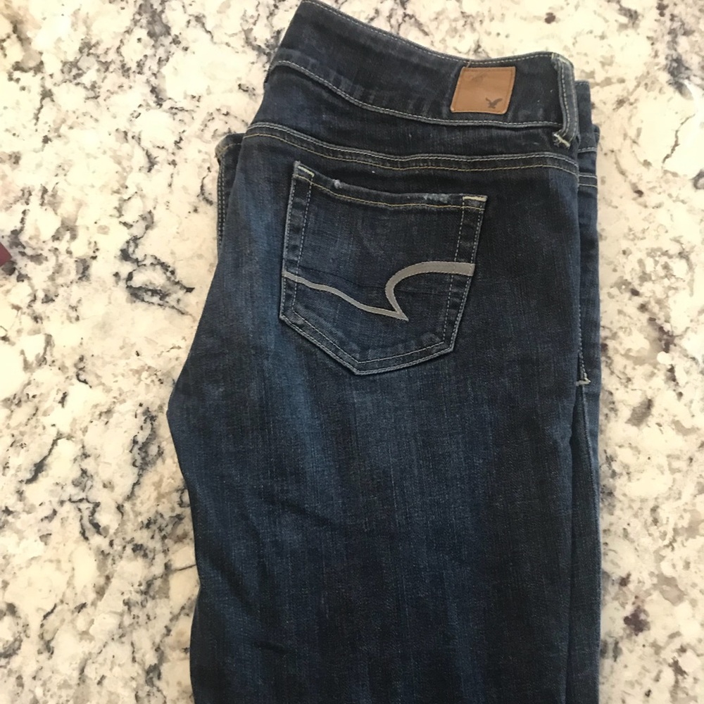AMERICAN EAGLE DARK DENIM JEANS